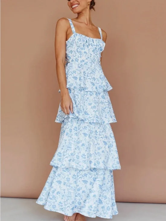 NWT Selfie Leslie Provence Bloom Tiered Midi Dress Floral Blue - Size small - Picture 2 of 9